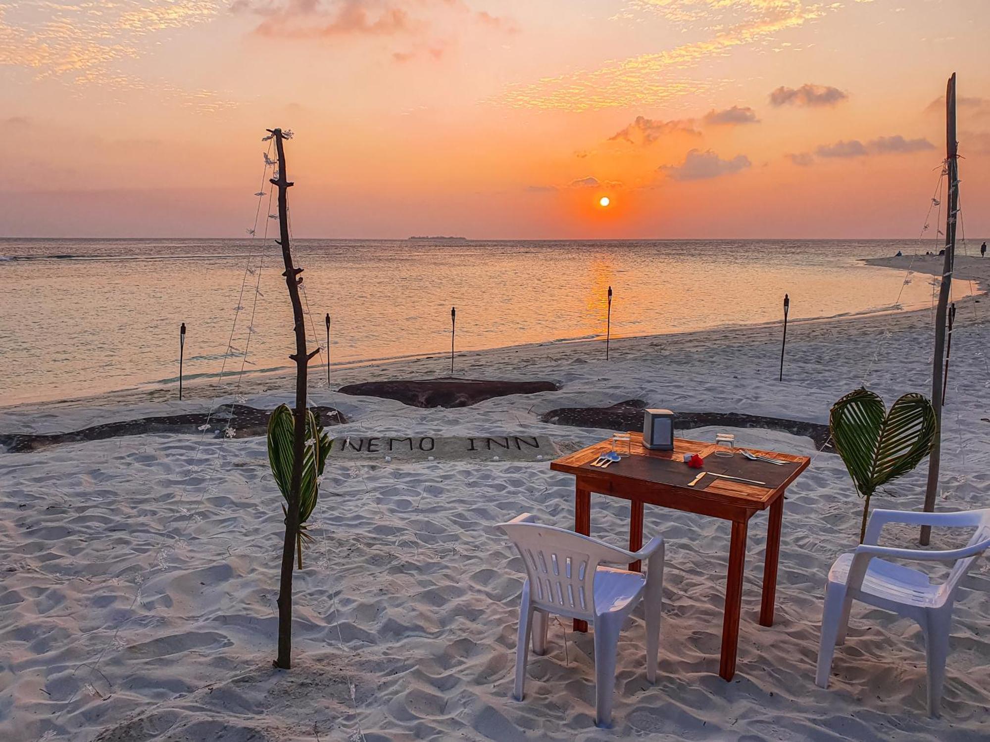 Nemo Inn Omadhoo Exterior foto