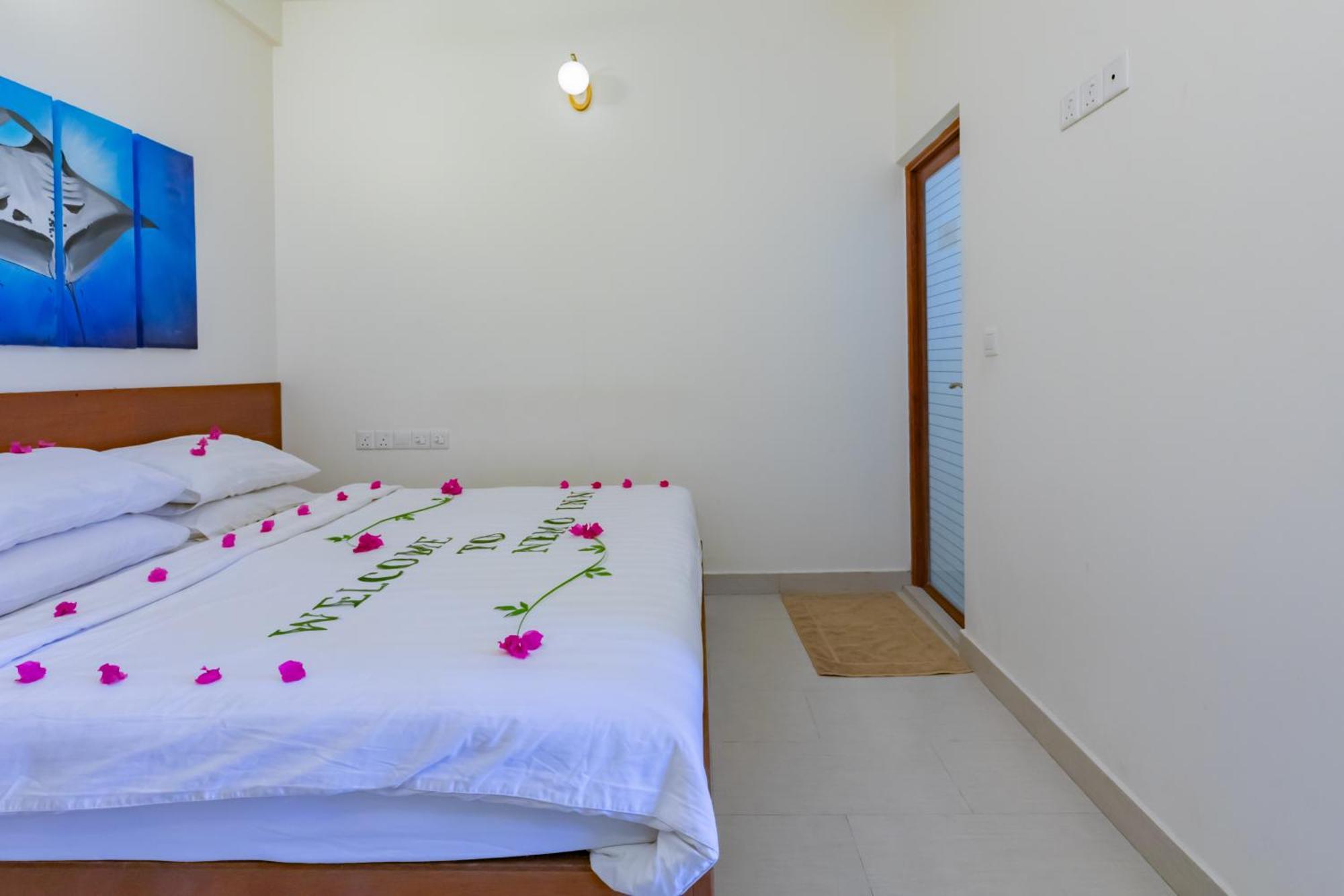 Nemo Inn Omadhoo Exterior foto