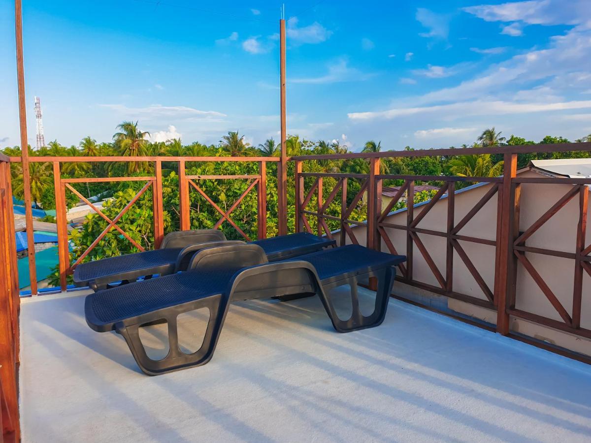 Nemo Inn Omadhoo Exterior foto